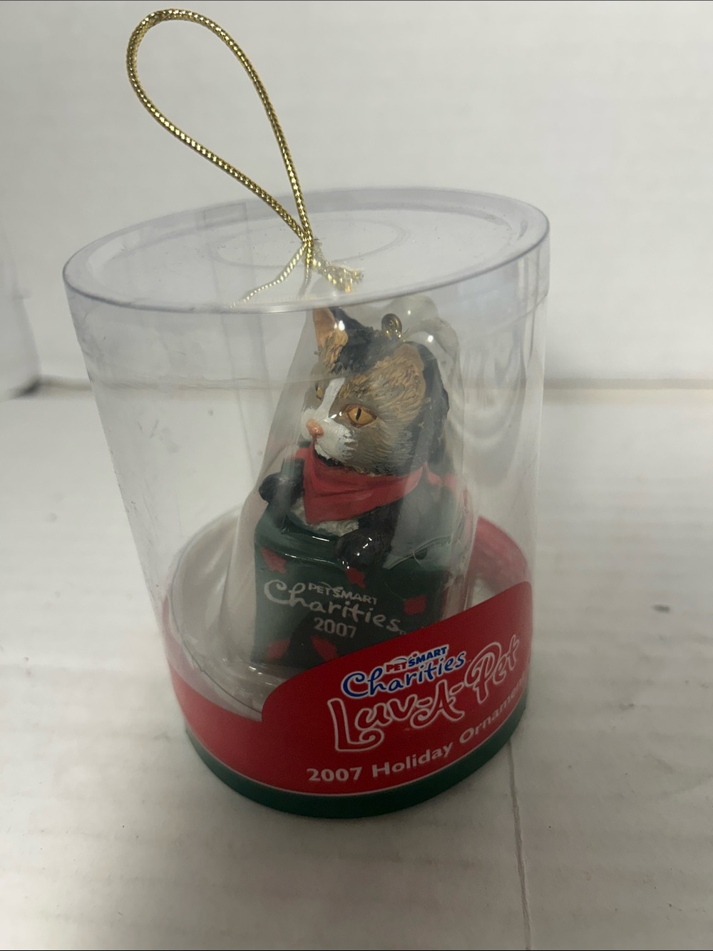 PetSmart Charities 2007 Cat Holiday Ornament - Red & Green